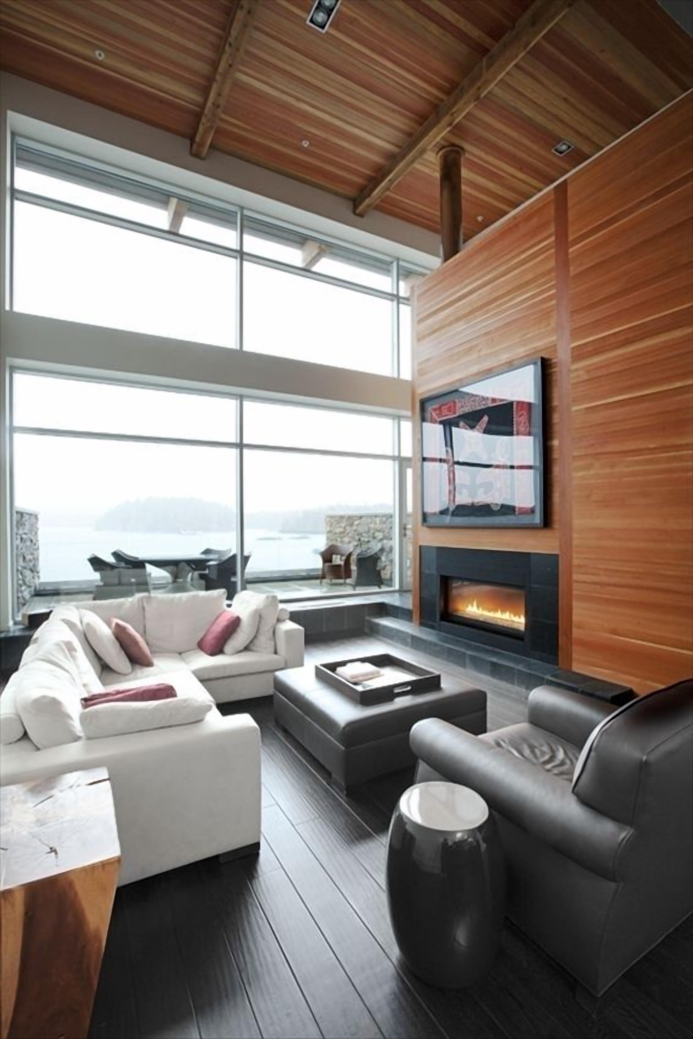 Tofino -  5 Star Executive Rental