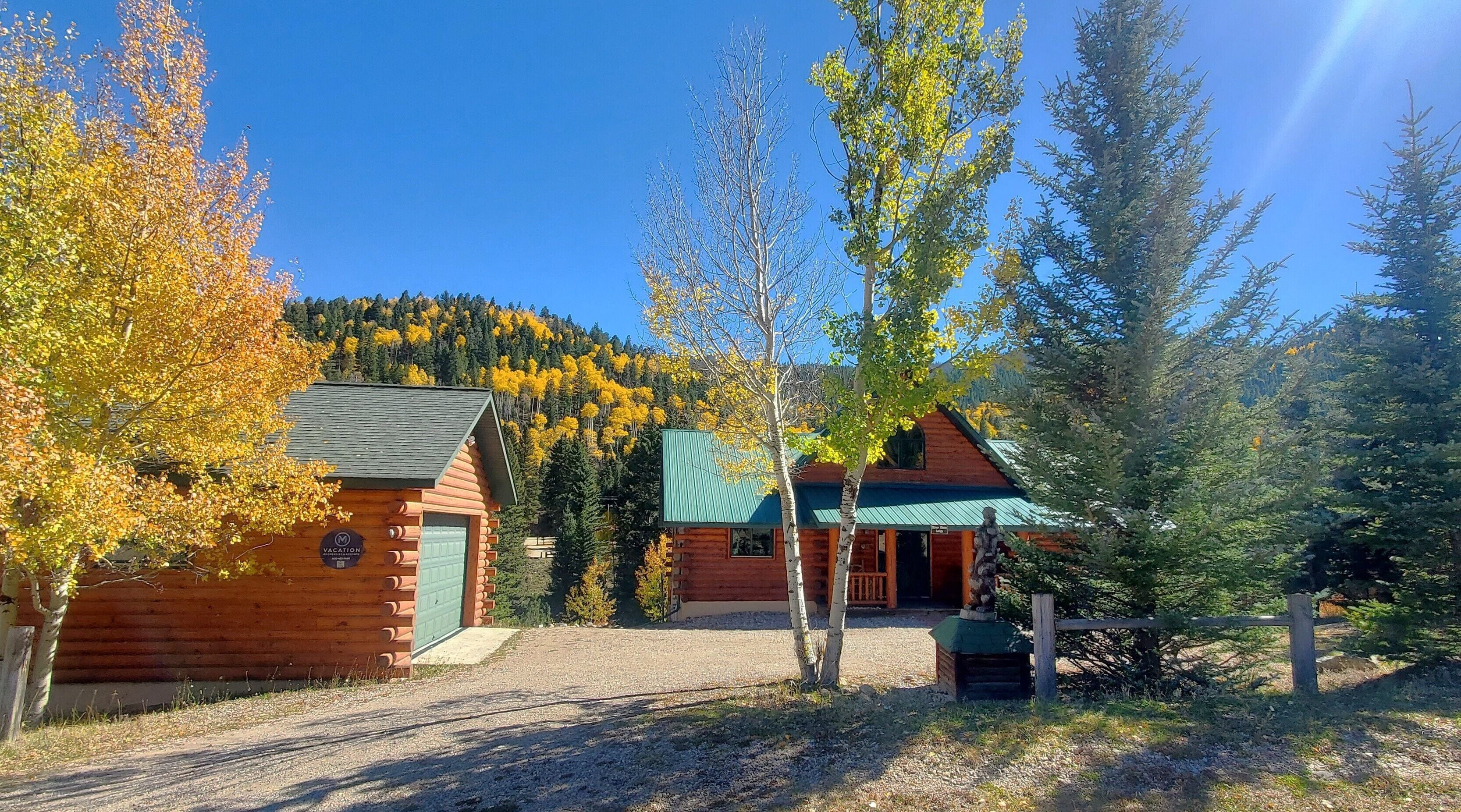 River Chant Lodge - Upper Valley - Hot Tub - On The River - WiFi - Satellite - L