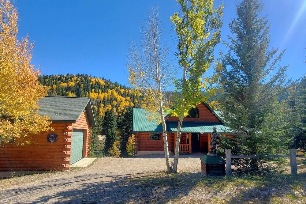 River Chant Lodge - Upper Valley - Hot Tub - On The River - WiFi - Satellite - L