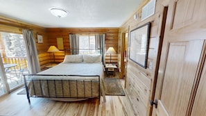 3 bedrooms, free WiFi, bed sheets