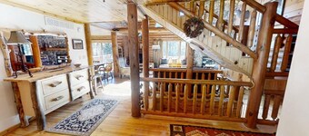 River Chant Lodge - Upper Valley - Hot Tub - On The River - WiFi - Satellite - L