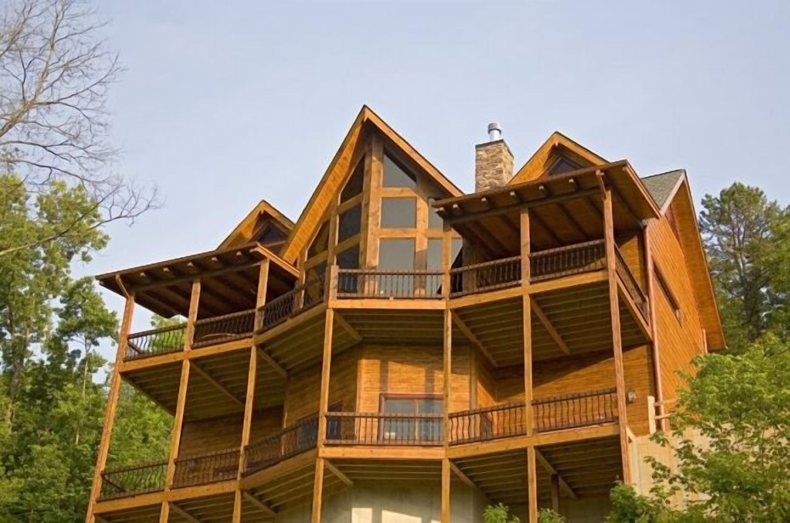 Outlaw Ridge~5 Luxury Suites w/ Ensuite Baths~Mountain/River Views~River Access