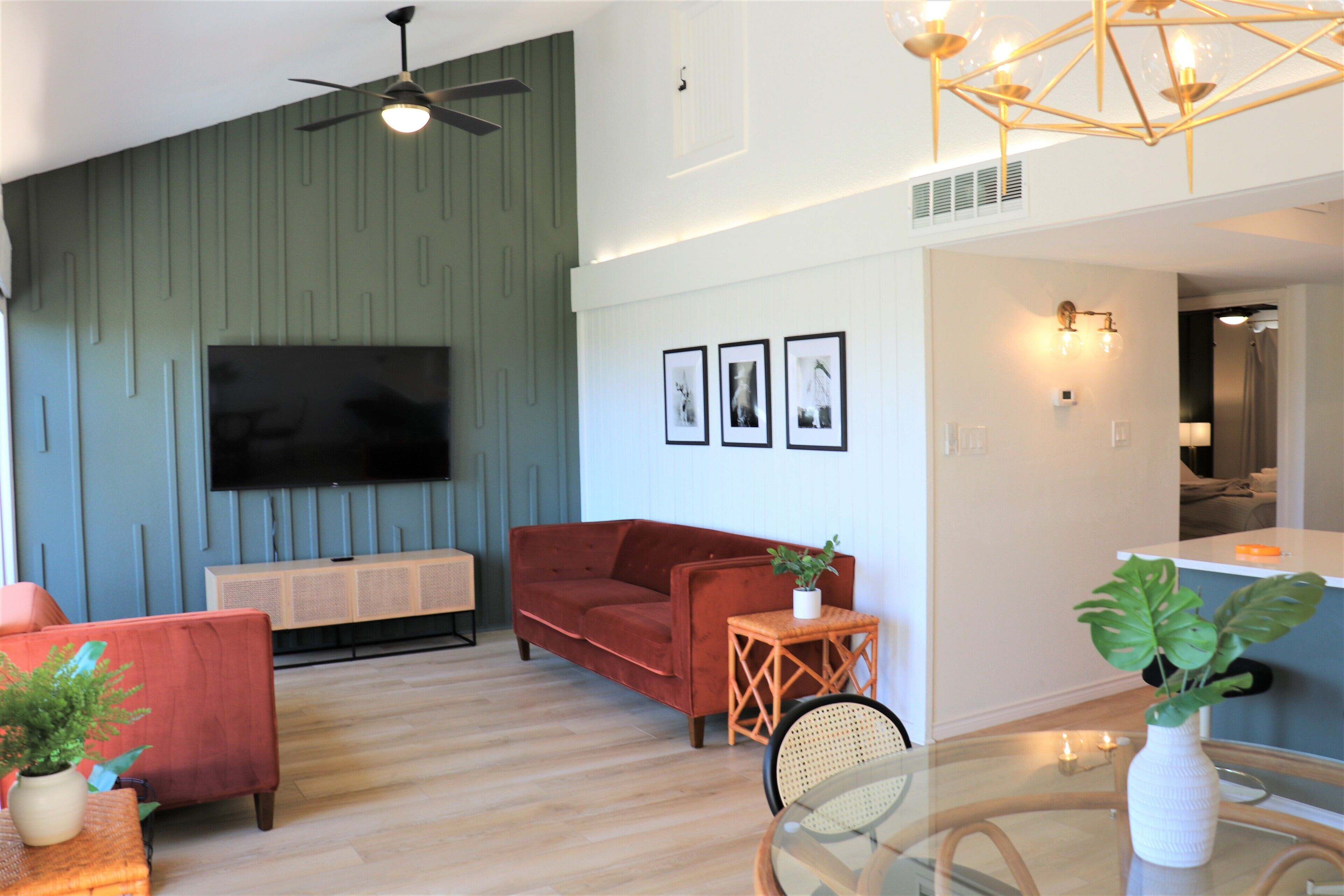 3/2 MODERN GEM RECENTLY RENOVATED + CLASSIC ARCADE GAMES