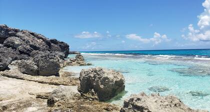 Oceanfront Exuma Retreat • 2BR/2.5BA • Secluded Beach • Deck • WiFi • AC!
