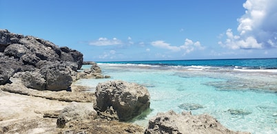 Oceanfront Exuma Retreat • 2BR/2.5BA • Secluded Beach • Deck • WiFi • AC!