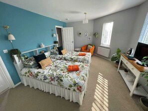 3 Schlafzimmer, Bügeleisen/Bügelbrett, Reisekinderbett, WLAN