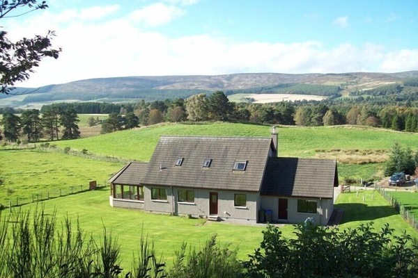 Clayhooter and south-facing garden.