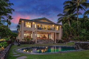 Exterior - Two Private hosted Oceanfront Homes conveniently located in Kailua Kona, Hawaii (Kailua Kona)