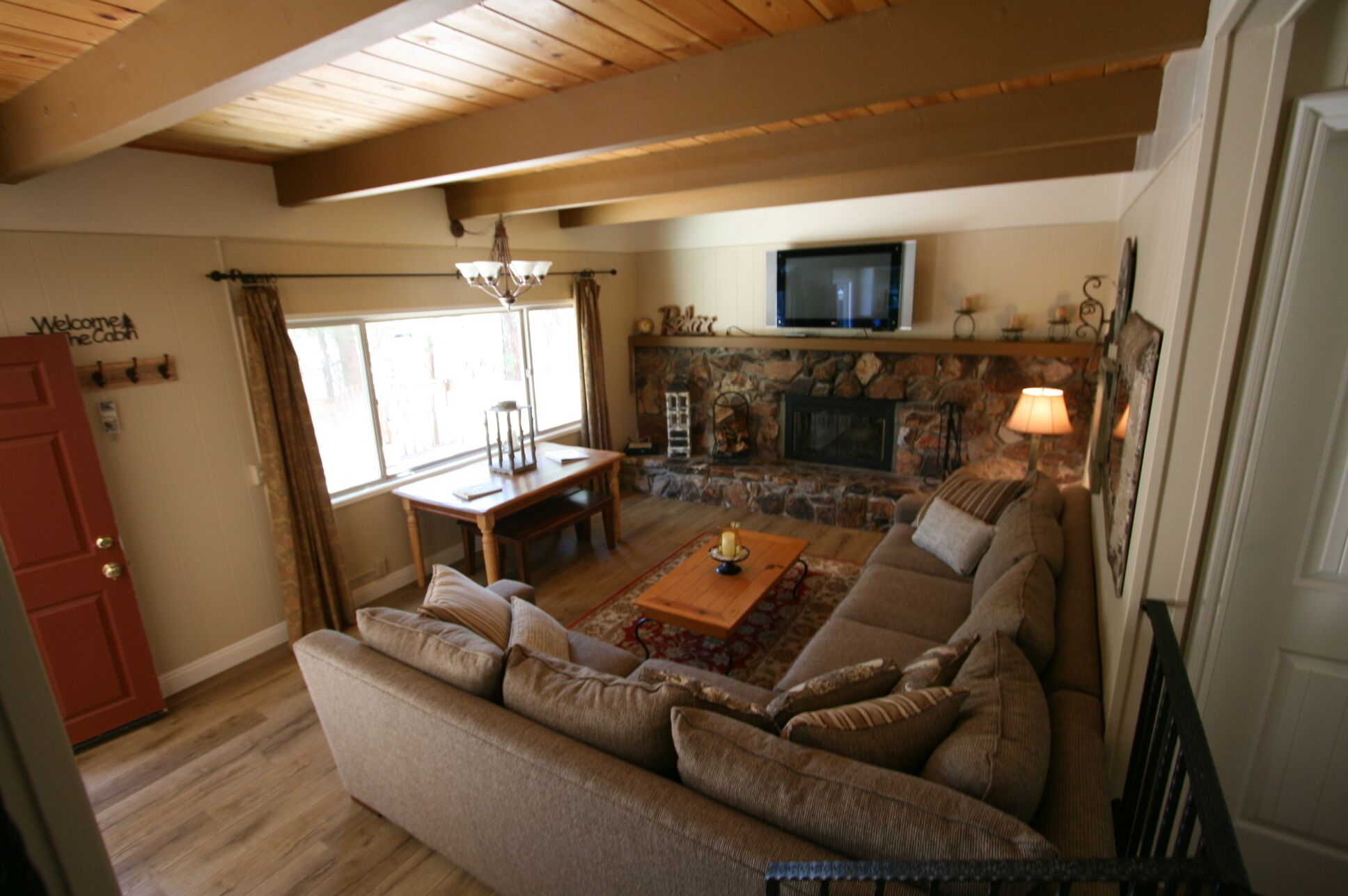 Welcoming Mountain Home in the Quiet area of Fawnskin