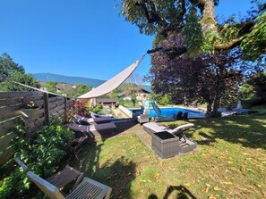 A heated pool - Spacious Lake Annecy Villa - Delightful in Summer or Winter  (Menthon-Saint-Bernard)