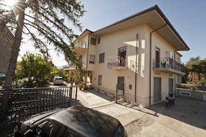 Exterior - Lovely apt in private villa (Marina di Minturno)