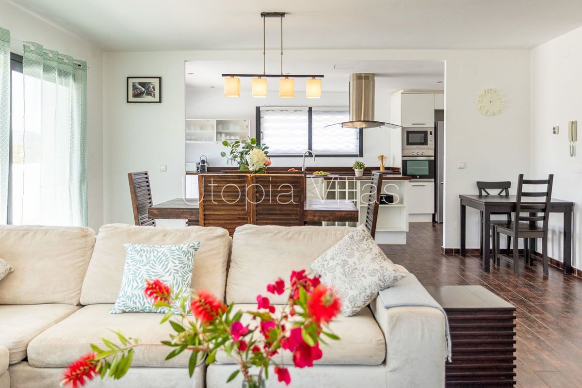 Great familiar house for 12 people in Olivella , 12 mn from Sitges, Barcelona