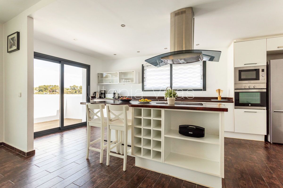 Great familiar house for 12 people in Olivella , 12 mn from Sitges, Barcelona