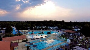 Indoor pool, outdoor pool