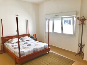 2 bedrooms, Internet, bed sheets