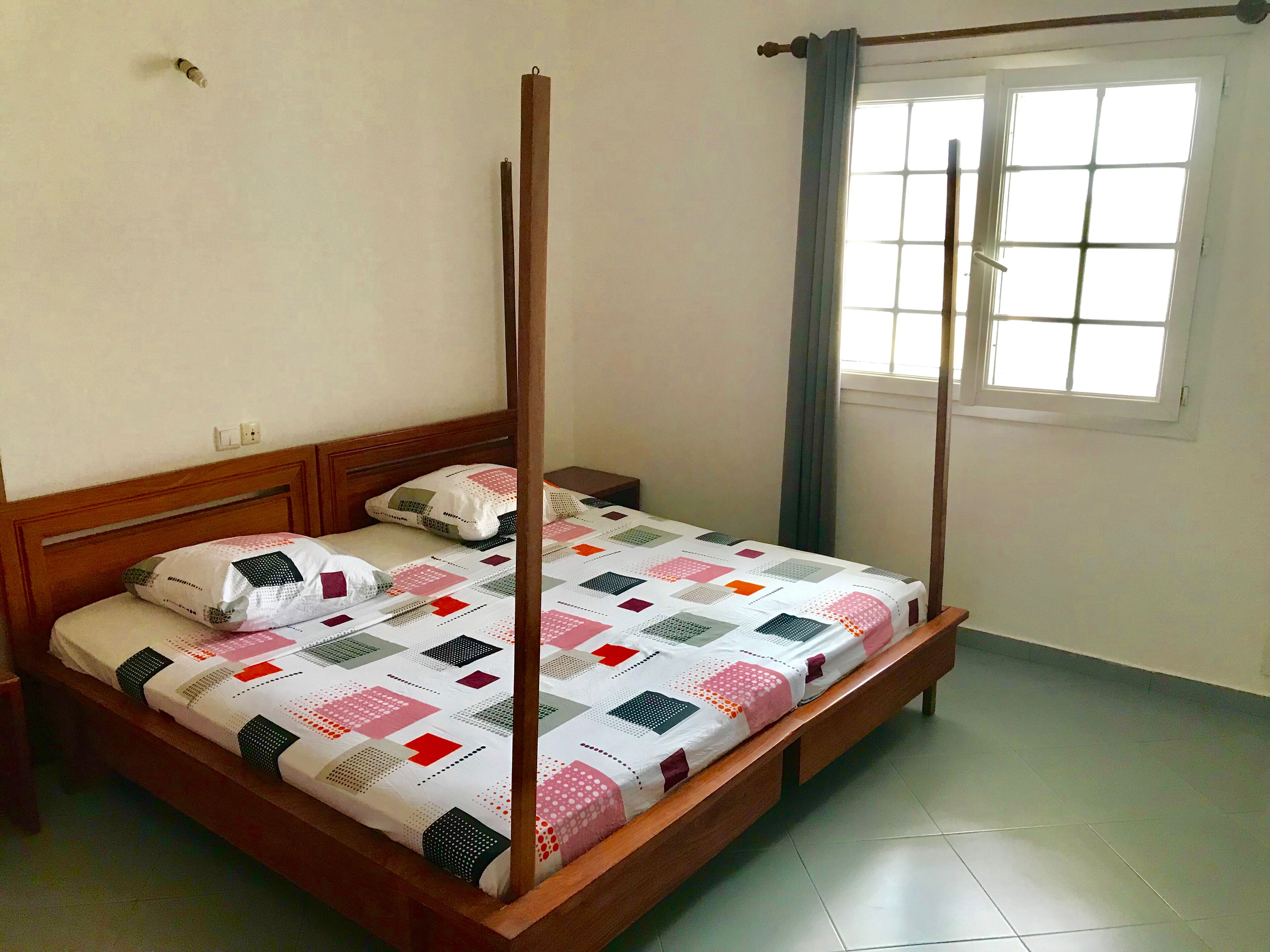 2 間睡房、上網、床單