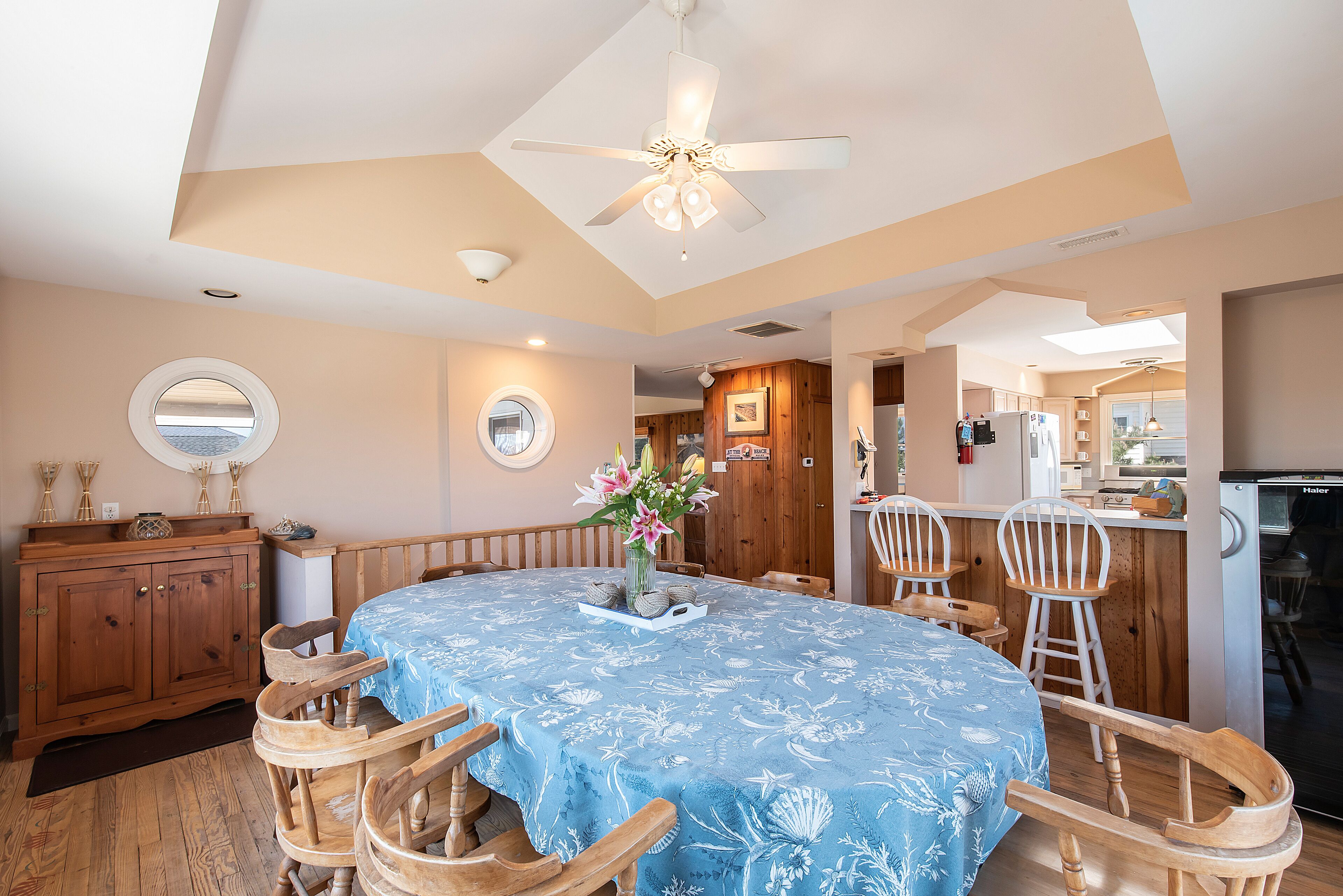 Family Beach Get-a-Way Just 4 Houses from the Ocean!