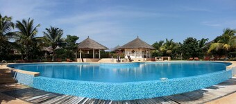 Saly: villa in very quiet and airy residence, in excellent condition, wifi, TV