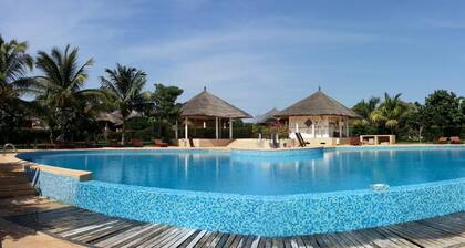 Saly: villa in very quiet and airy residence, in excellent condition, wifi, TV