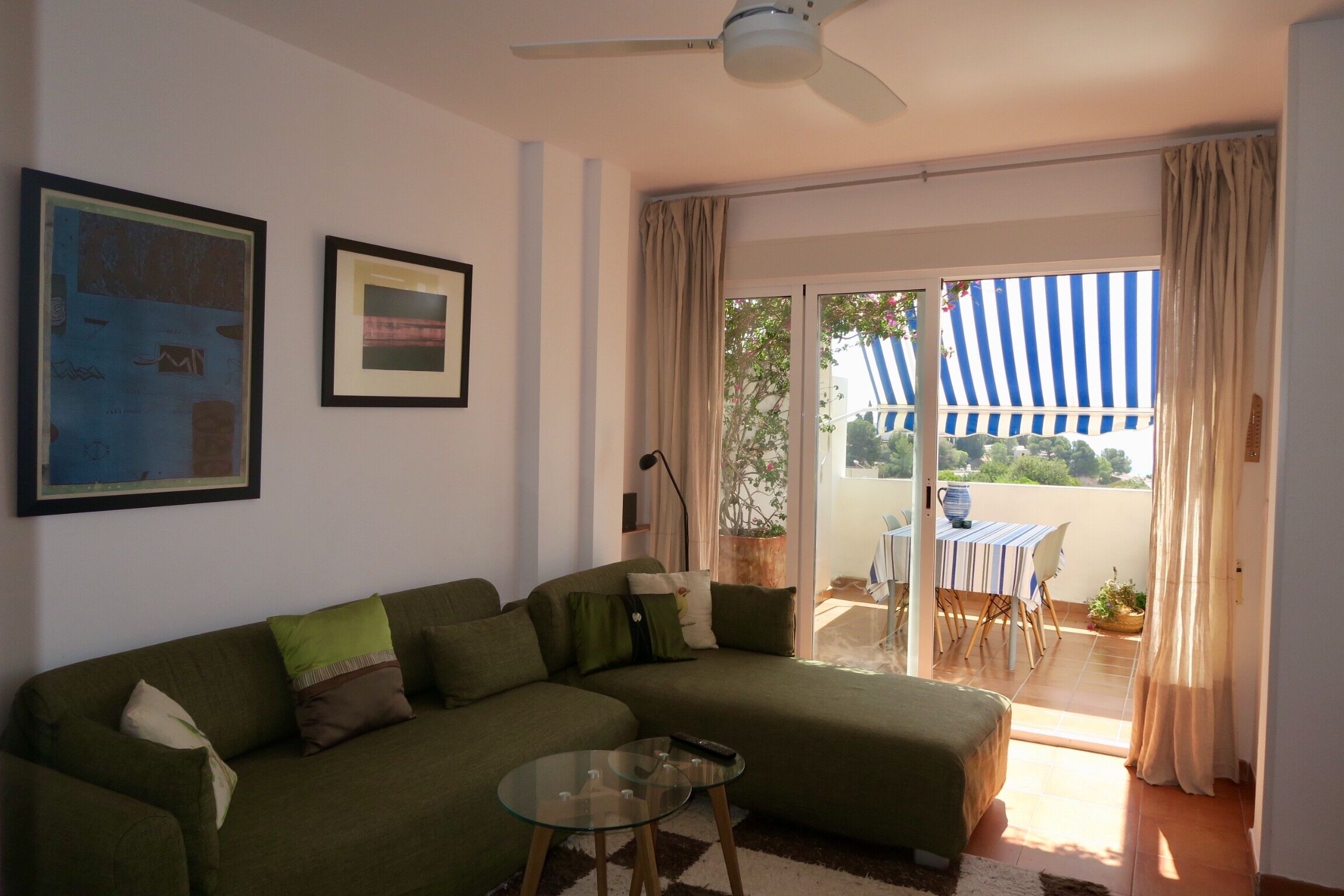 Mojacar: Lovely beachfront apartment, spectacular views, wifi, swimming pools