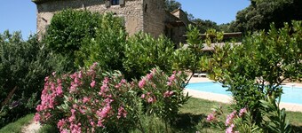 Mas 17th private swim pool UZES AVIGNON - Vieux Murier