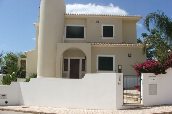 Luxueuse villa isolée, proche plage, marina, ville