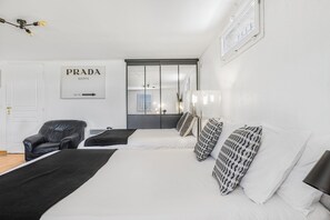 4 Schlafzimmer, Schreibtisch, Bügeleisen/Bügelbrett, kostenloses WLAN