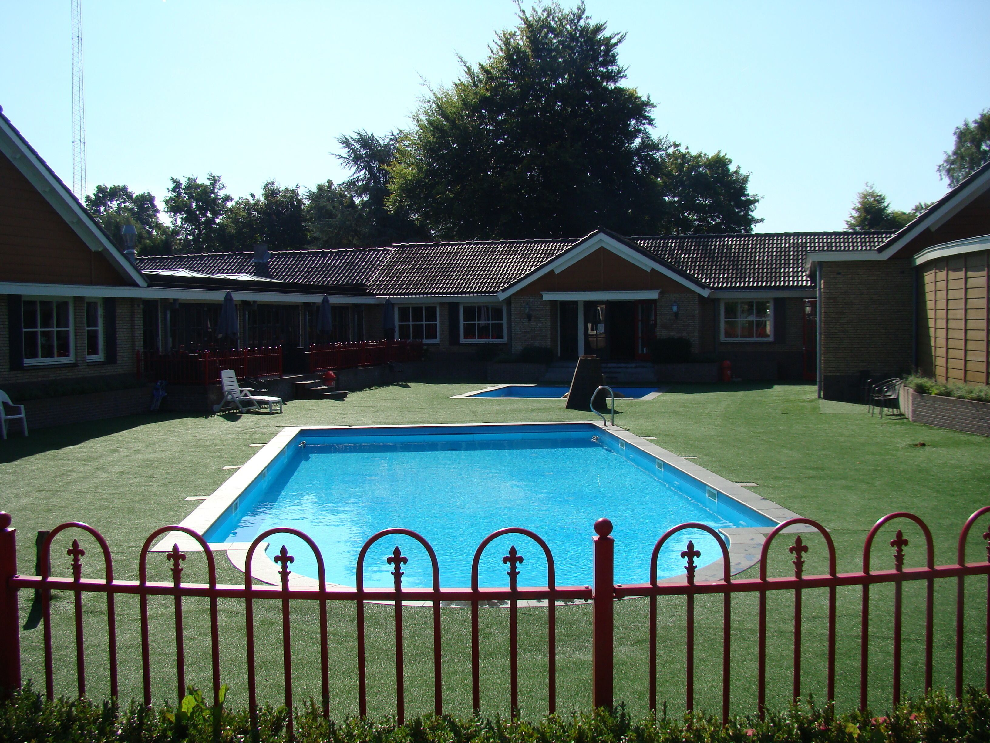 Piscine couverte, piscine extérieure