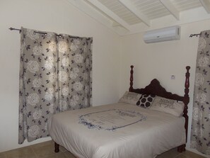 2 dormitorios, escritorio, tabla de planchar con plancha y wifi gratis