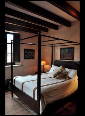 3 slaapkamers, een bureau, een strijkplank/strijkijzer, gratis wifi