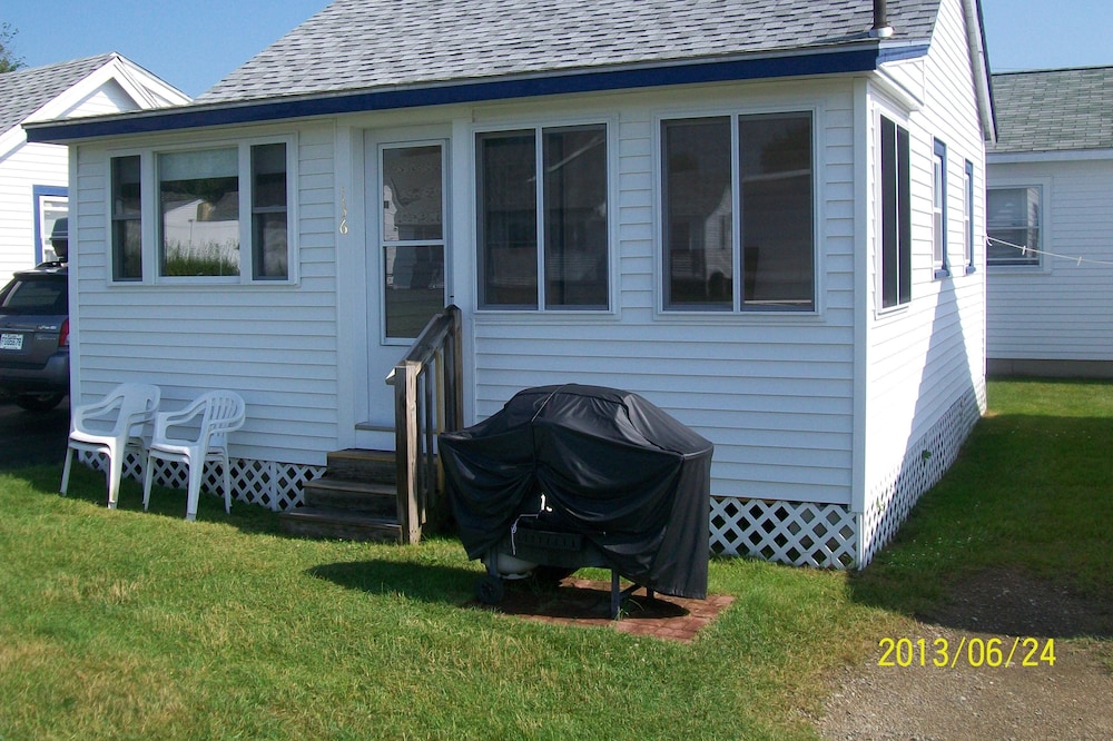 Renovated Cottage at Watercrest, Wells Maine
