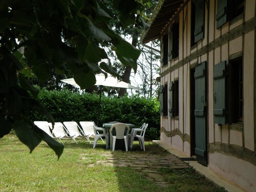 Laurede: Country Cottage / Gite - Laurède