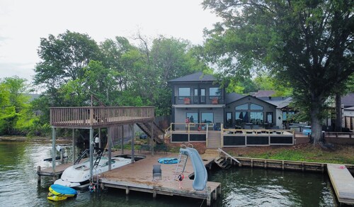 Erstaunlich Lake House am Ufer des wunderschönen Lake Conroe