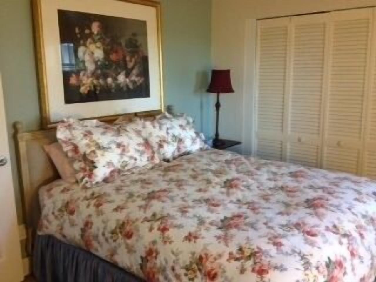 Safe Retreat: Bicyclists, Birders, Wine Lovers, River Revelers Welcome!