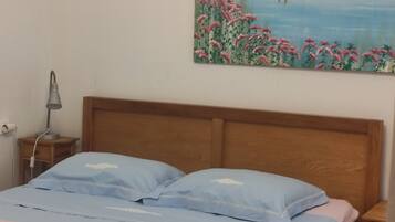 5 Schlafzimmer, Bügeleisen/Bügelbrett, WLAN, Bettwäsche