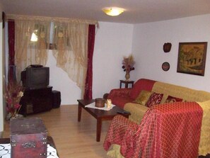 TV, DVD player
