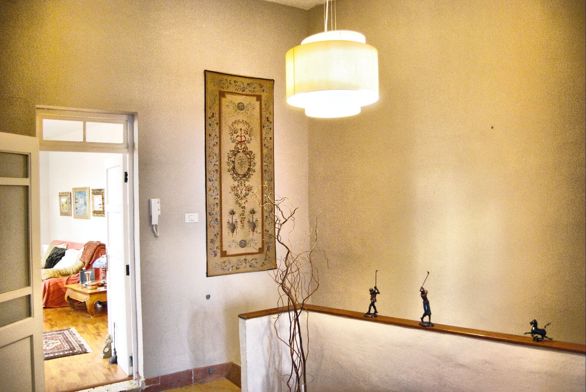 Beautiful complete house (capacity five people). Away from tourist areas.