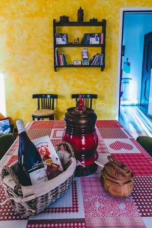 Dining - Apartment in a house 4 km far from Aosta (Gressan)