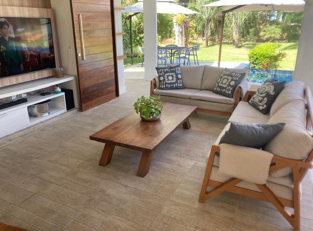 Comfortable House Guarajuba Oceanfront 5/4. 20 beds. Contact us!