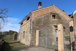 Exterior - Charming period house (Aci Bonaccorsi)