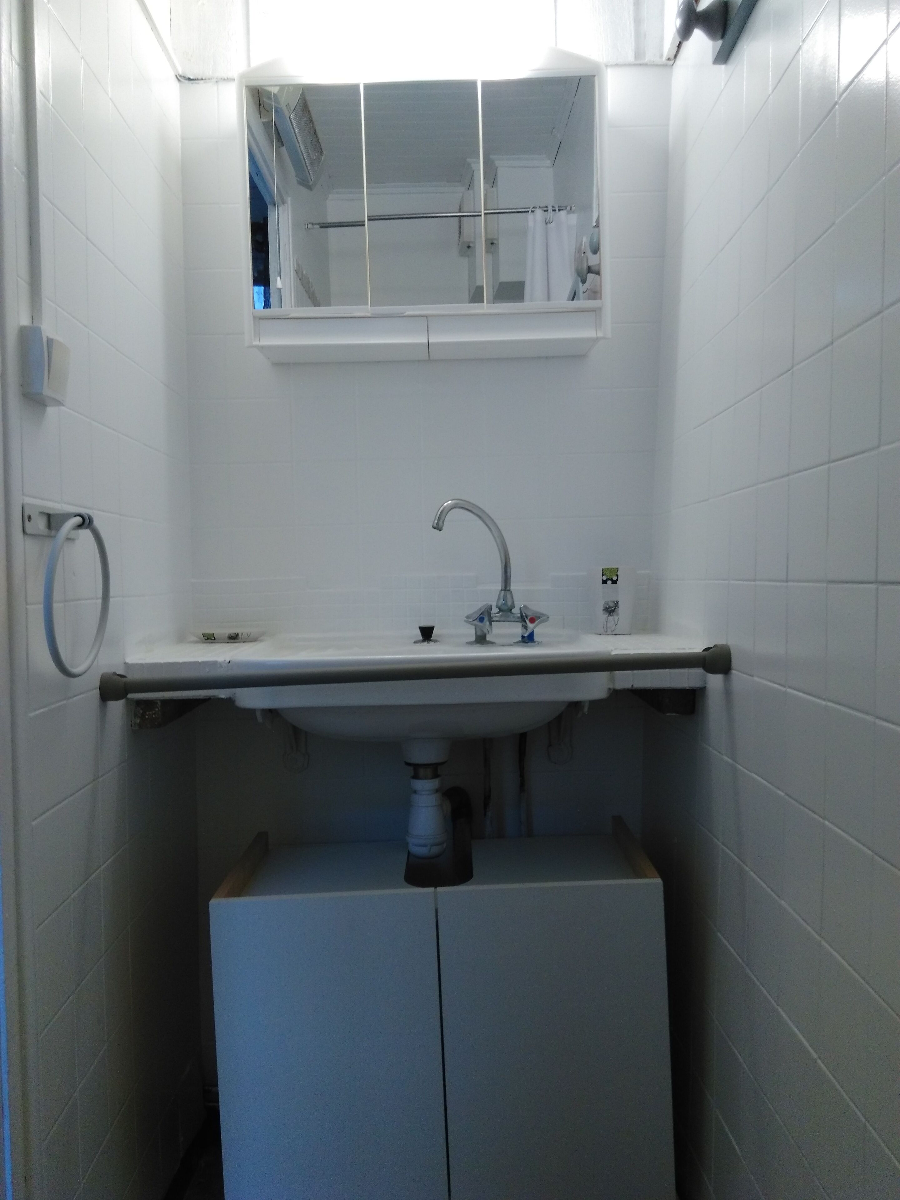 House in Saint-Maurin village of charm and character.