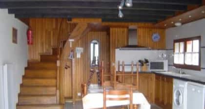 Chalet au calme 5/7 places WIFI / JARDIN