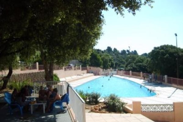 grande Piscine a 600m de notre maison