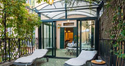 Charming 4 bedrooms Apartment with Amazing Terrace and Fairytale Garden