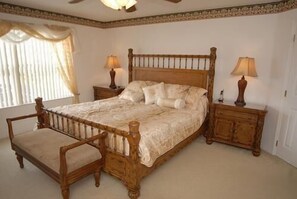 5 soverom, strykejern/-brett, wi-fi (inkludert) og sengetøy