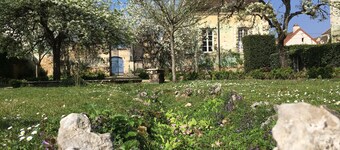 Charming gîte in the heart of the Côte d'Or, 17th century chateau and gardens