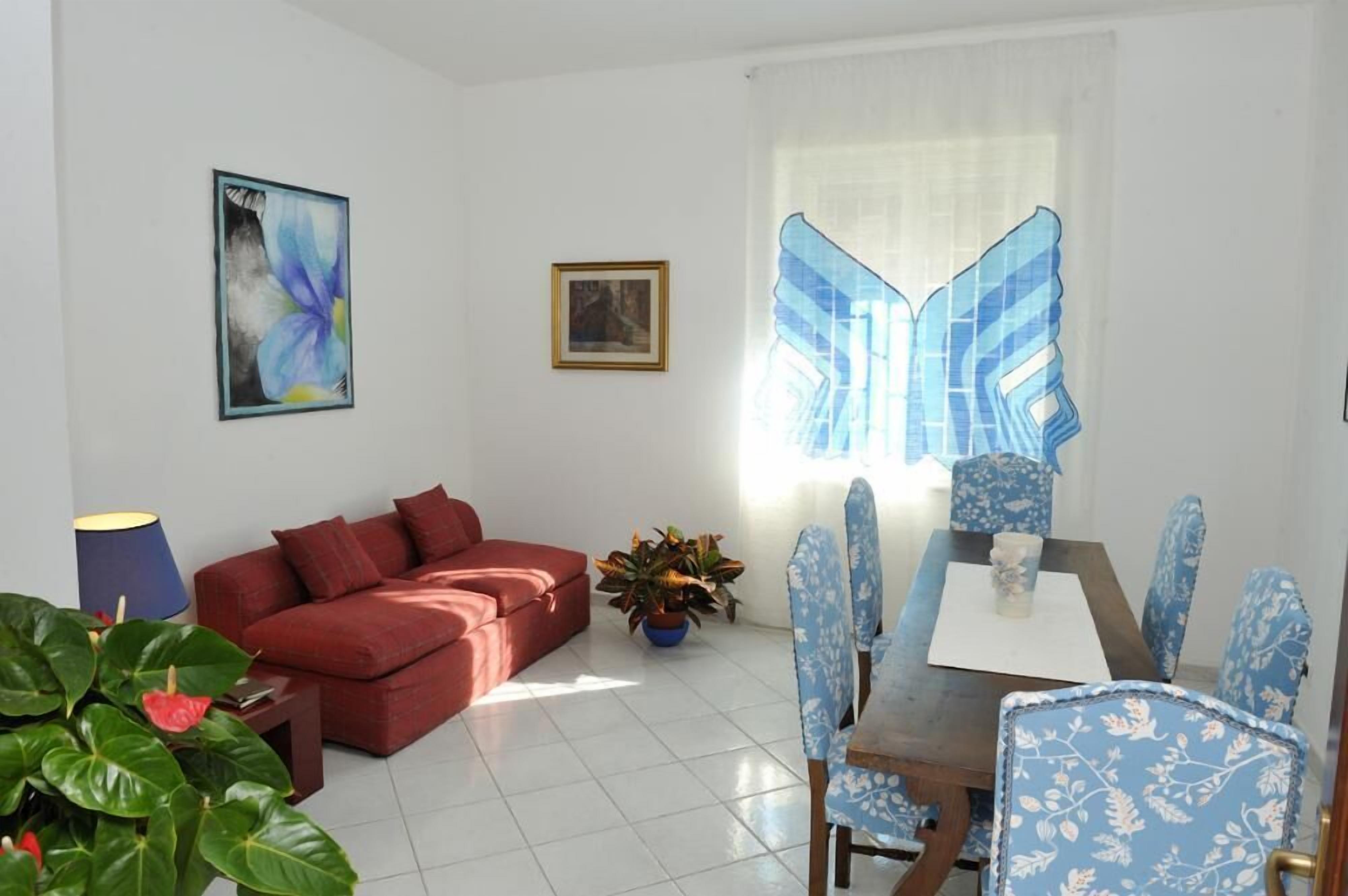 Cozy Apt for 4/6 persons near the sea well linked with the center of Rome