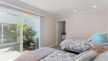 4 habitaciones, escritorio, tabla de planchar con plancha y wifi gratis