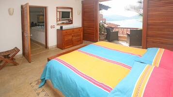 2 chambres, coffres-forts dans les chambres, bureau