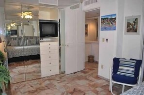 1 habitación y caja de seguridad en la habitación 